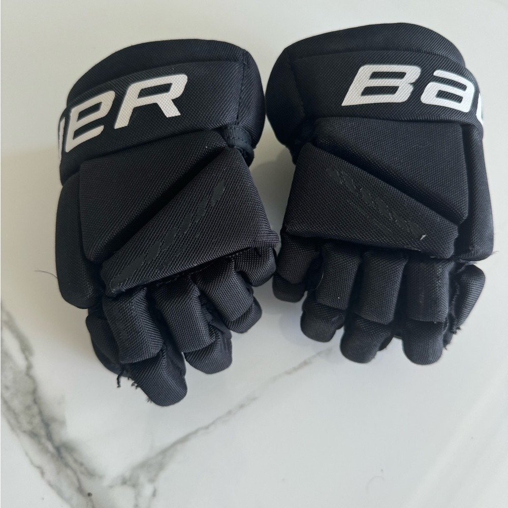 Bauer hockey gloves size 9(23 cm) like new